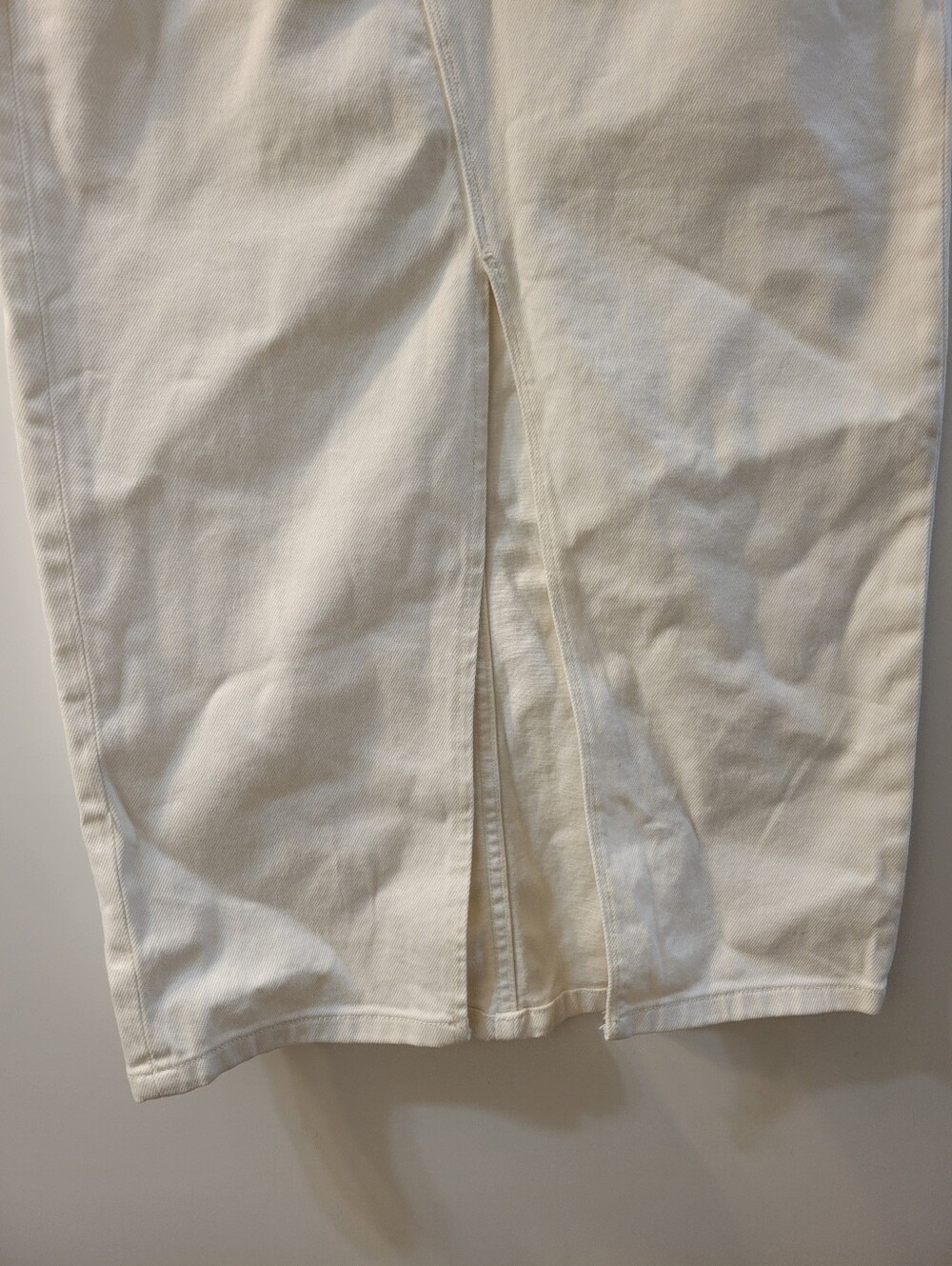 Good American White/ Ivory Denim Midi Skirt Front Slit - Picture 4 of 9